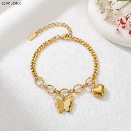 اسوارة سلسلة مع تعليقات فراشة